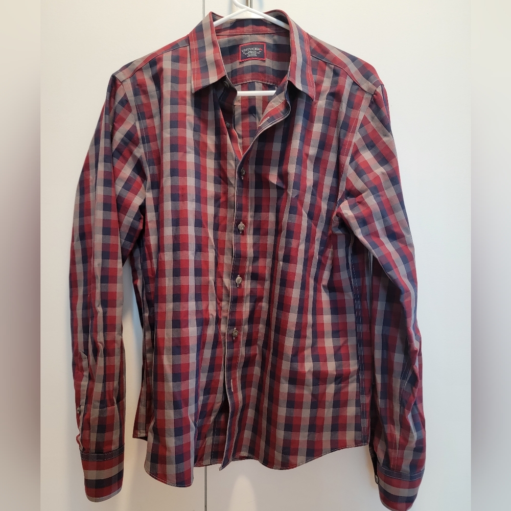 UNTUCKIT Plaid Button down shirt